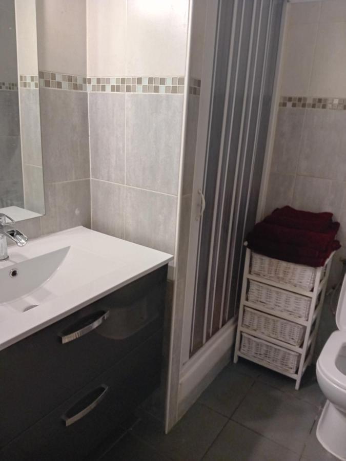 Homestay Maison En Saint-Denis (Seine-Saint-Denis)